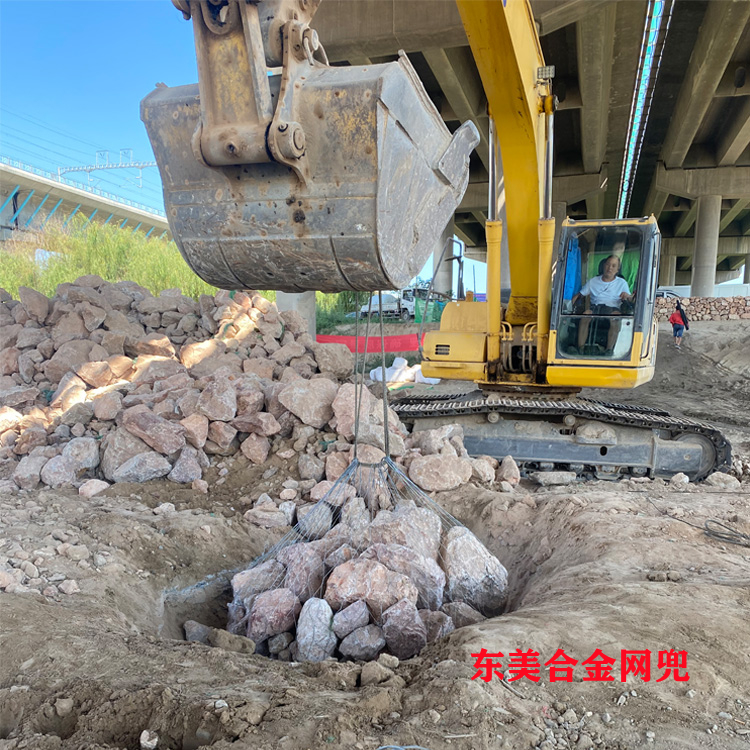 合金網(wǎng)兜石籠