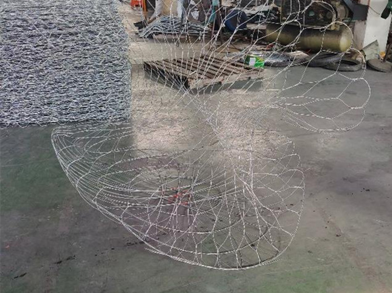合金鋼絲網(wǎng)兜拋石在長江下游口岸直水道整治工程中的應(yīng)用(圖2)